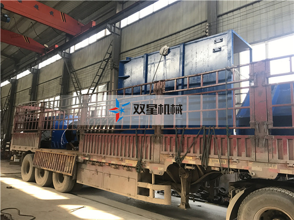 皓星<a href='http://www.huashiji.cn/1/55.html' target='_blank'><span>斷橋鋁粉碎機</span></a>設備發(fā)貨現(xiàn)場