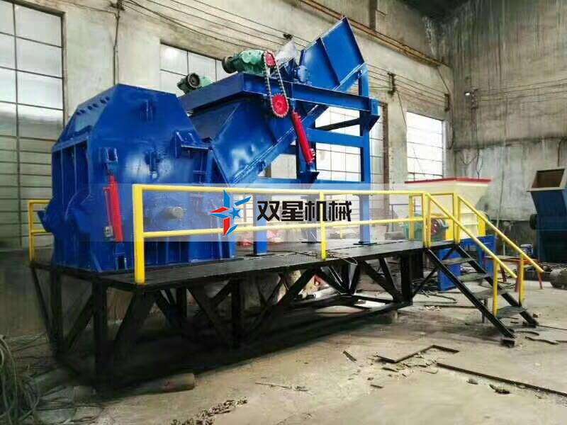 廢鐵粉碎機設(shè)備多少錢？移動的、固定的哪種效果好