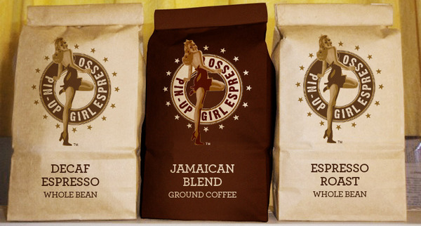 女性形象在包裝設(shè)計(jì)中經(jīng)常出現(xiàn)(圖3) 女性形象在包裝設(shè)計(jì)中經(jīng)常出現(xiàn)(圖3)