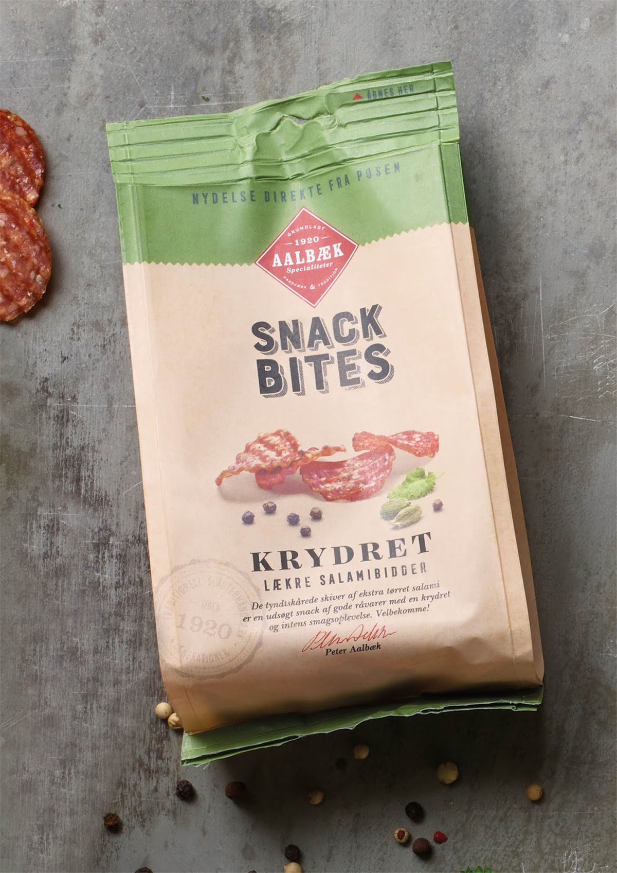 臘肉干包裝設(shè)計(jì)(圖4)