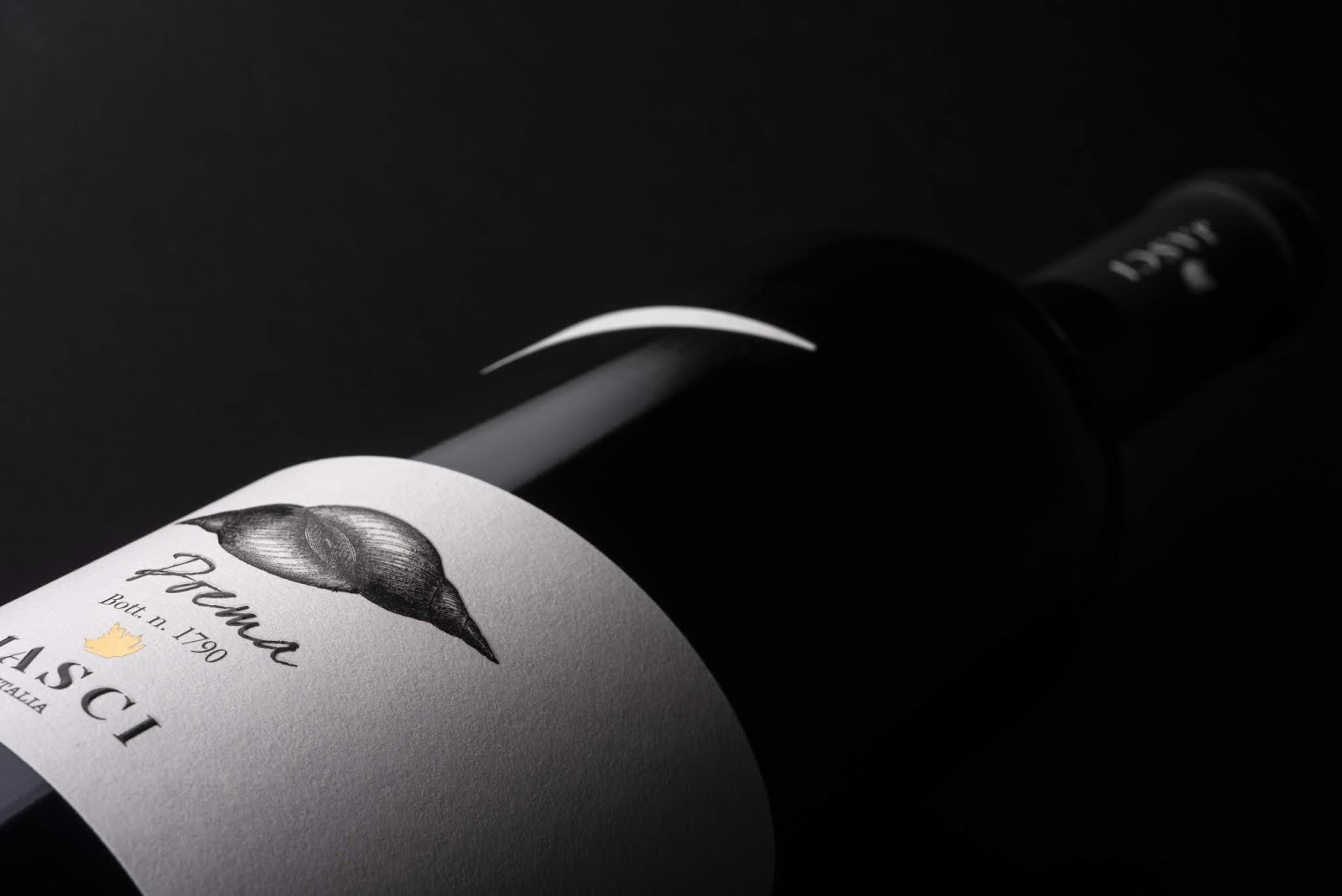 成都創(chuàng)意酒產(chǎn)品包裝設計分享(圖1)