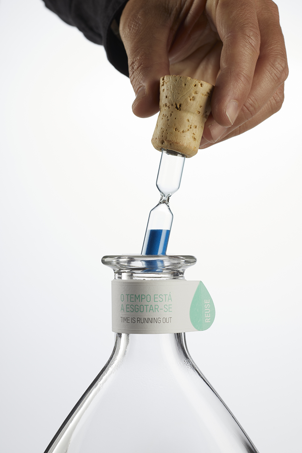 這個(gè)酒的包裝設(shè)計(jì)太有創(chuàng)意了(圖7)