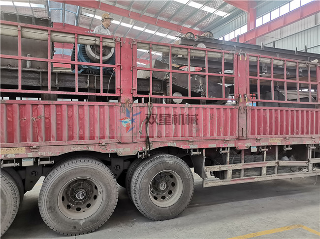 <a href='http://www.huashiji.cn/' target='_blank'><span>金屬粉碎機</span></a>發(fā)貨