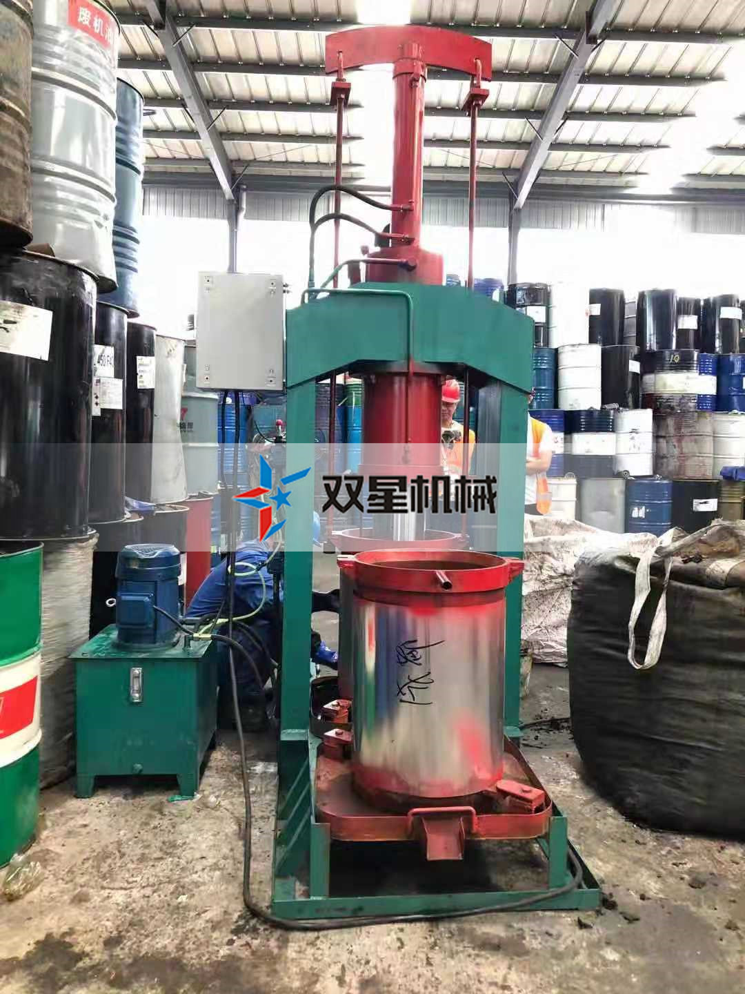 機(jī)油濾芯粉碎機(jī)多少錢？