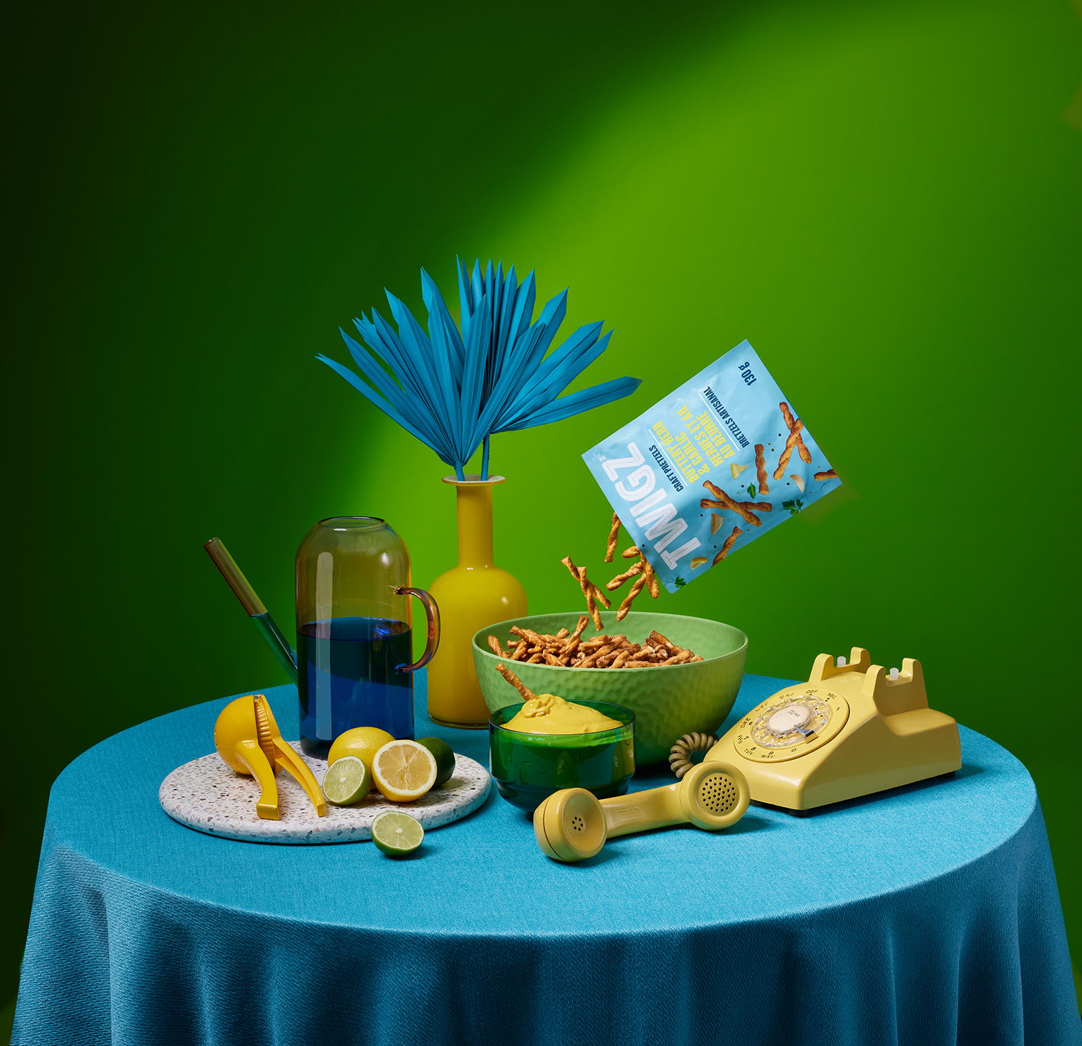 鮮艷色彩的零食包裝這樣設(shè)計(圖5) 鮮艷色彩的零食包裝這樣設(shè)計(圖5)