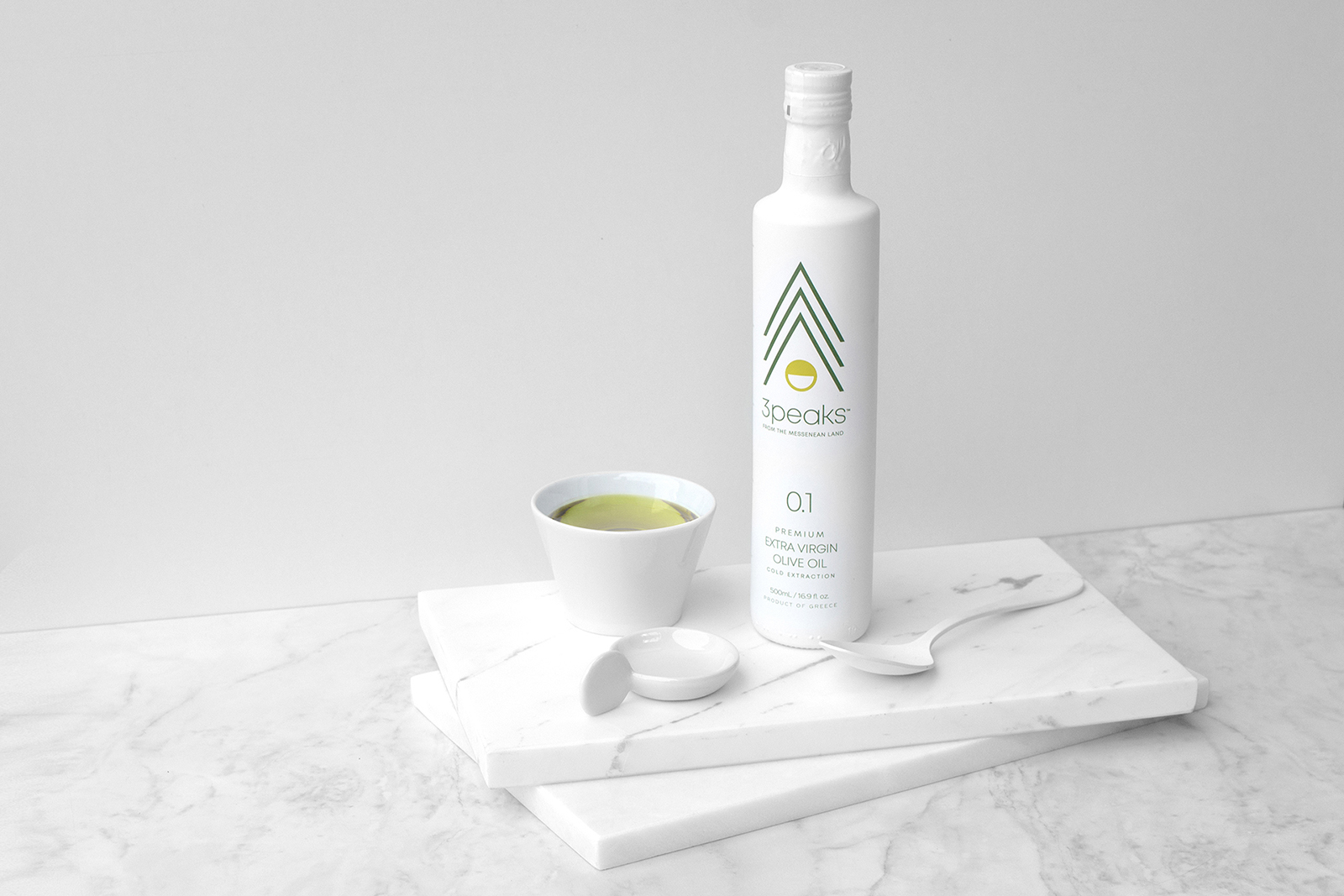 產(chǎn)自希臘的3 Peaks 特級(jí)初榨橄欖油包裝設(shè)計(jì)(圖3) 產(chǎn)自希臘的3 Peaks 特級(jí)初榨橄欖油包裝設(shè)計(jì)(圖3)