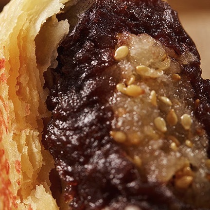 榮誠(chéng)月餅 酥皮經(jīng)典 潮式月餅 6餅3味 600g 禮盒裝包裝禮盒產(chǎn)品包裝創(chuàng)意設(shè)計(jì)欣賞(圖5)