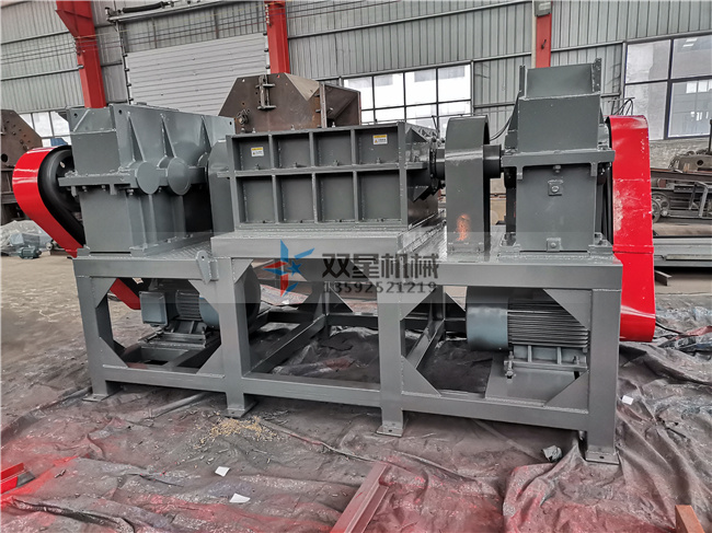 金屬撕碎機生產(chǎn)現(xiàn)場