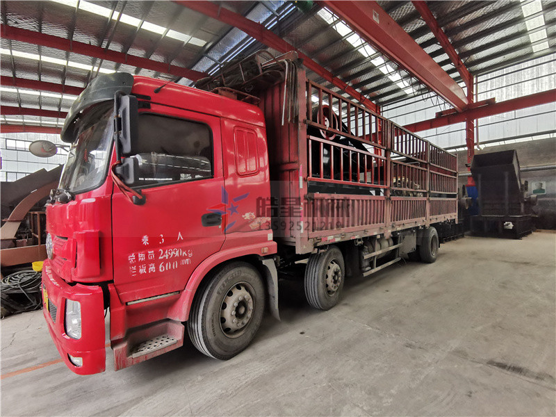 <a href='http://www.huashiji.cn/' target='_blank'><span>金屬粉碎機(jī)</span></a>發(fā)貨