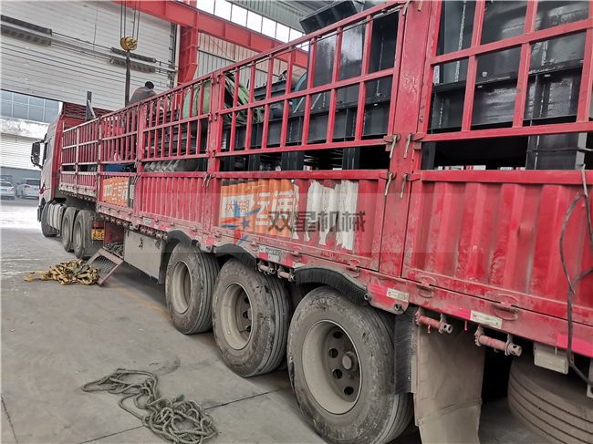 一臺操作方便成本低的金屬加工設(shè)備廢鋼破碎機 一臺操作方便成本低的金屬加工設(shè)備廢鋼破碎機