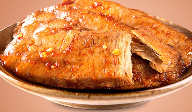 阿豆伊豆啦咝豆干 阿豆伊豆食品包裝設(shè)計(jì)欣賞(圖2)